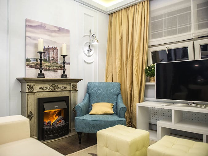 Каминокомплект Dimplex Derby - Белый дуб с очагом Danville Chrome FB2