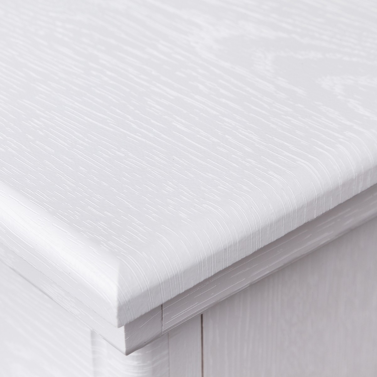 Электрокамин RealFlame  Aurora WT с очагом Fobos Lux Black RC