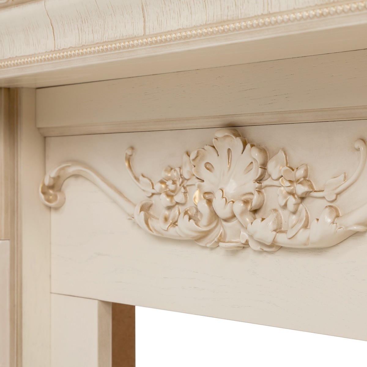 Электрокамин RealFlame Patricia WT с очагом Fobos Lux Black RC