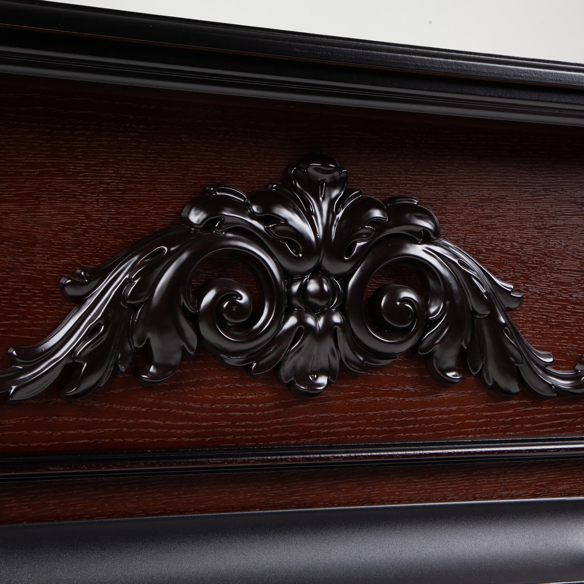 Электрокамин RealFlame  Anita AO с очагом Fobos Lux Black