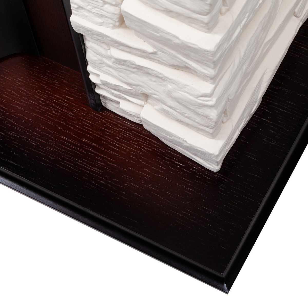 Электрокамин RealFlame Elford AO с очагом Majestic Lux Black