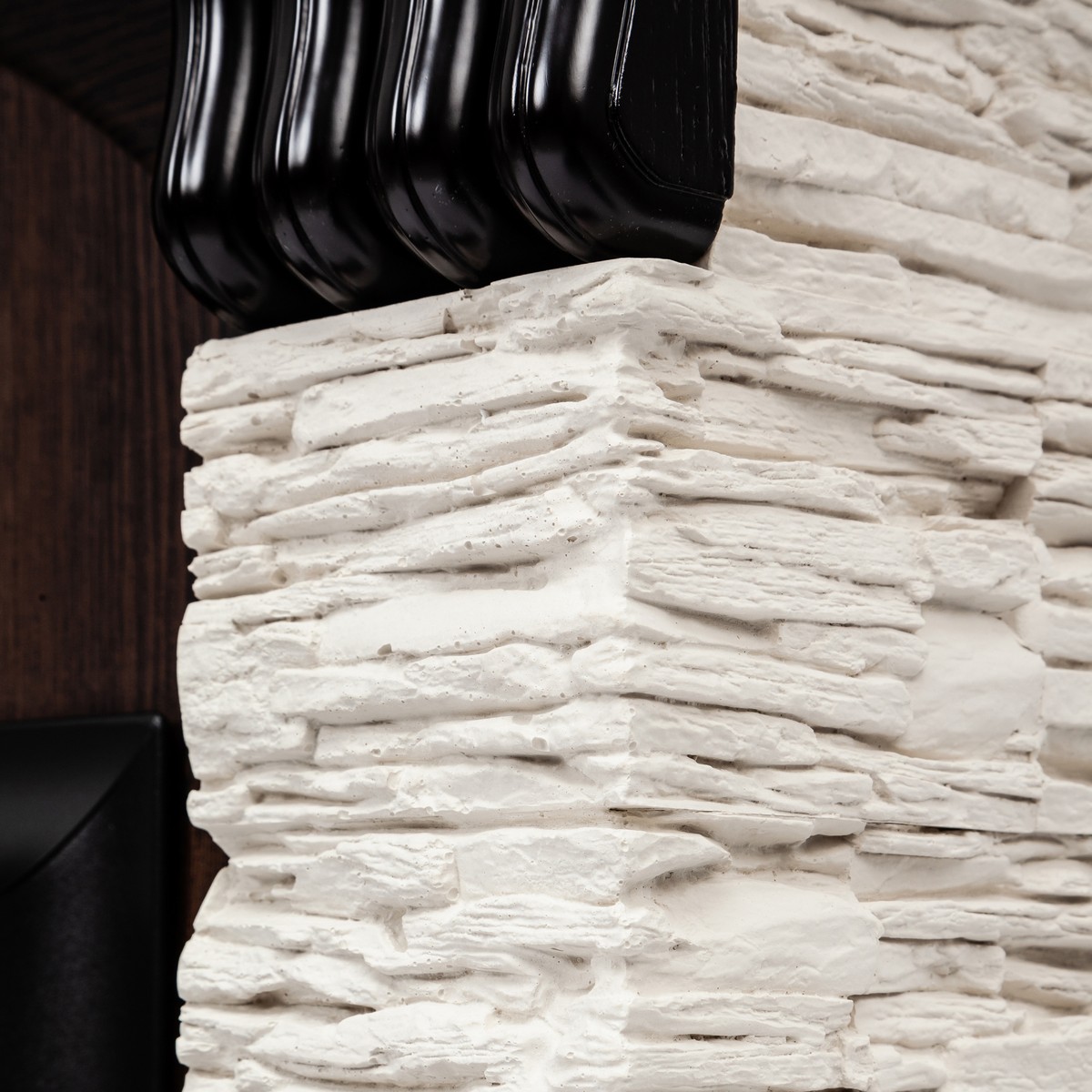 Электрокамин RealFlame  Corfino NT с очагом Majestic Lux Brass