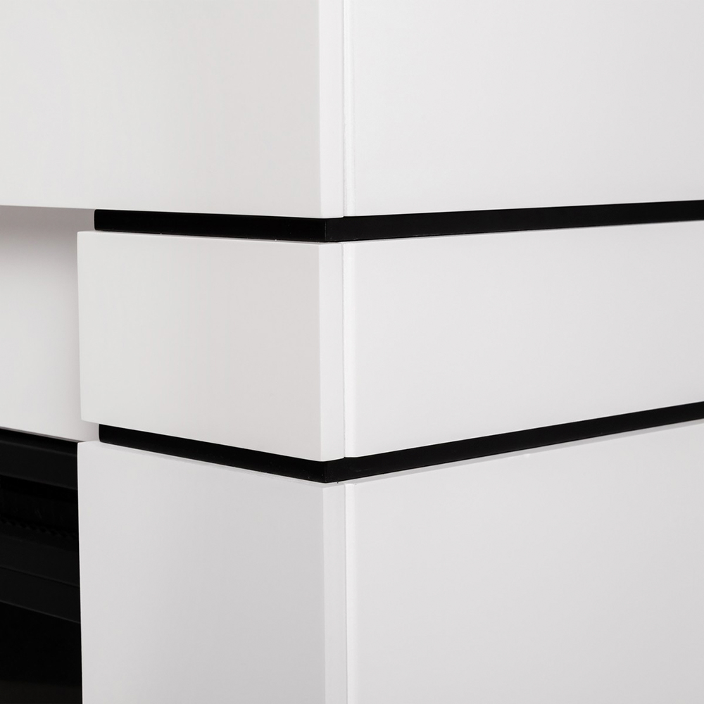 Электрокамин RealFlame Lindelse 26 WT с очагом 3D Helios 26 SBG