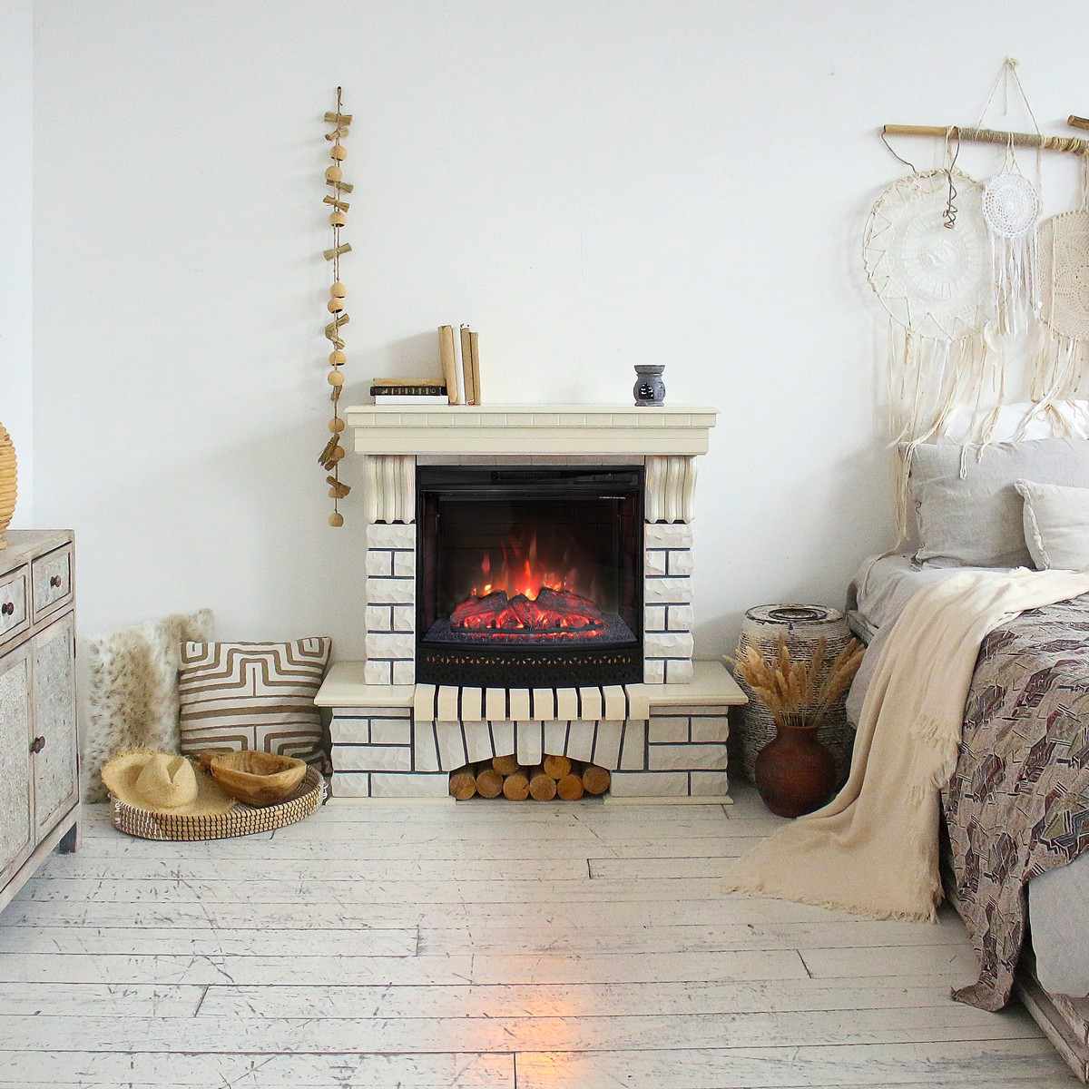 Электрокамин RealFlame Country 25/25,5 WT с очагом Evrika 25,5