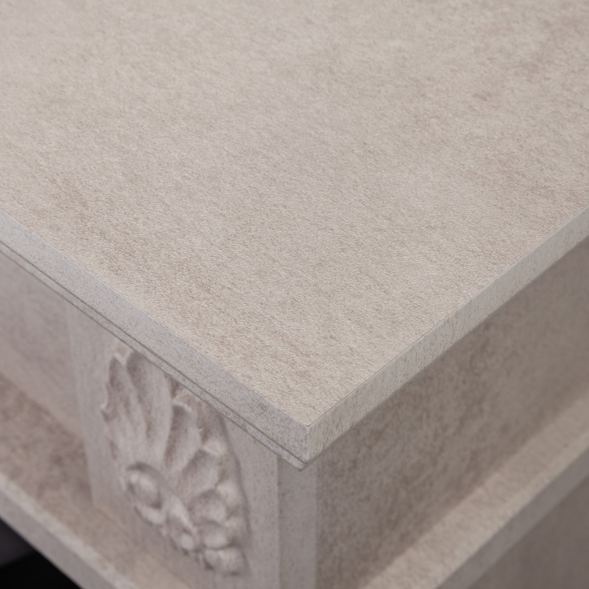 Электрокамин RealFlame  Adelaida WT с очагом Fobos Lux Black