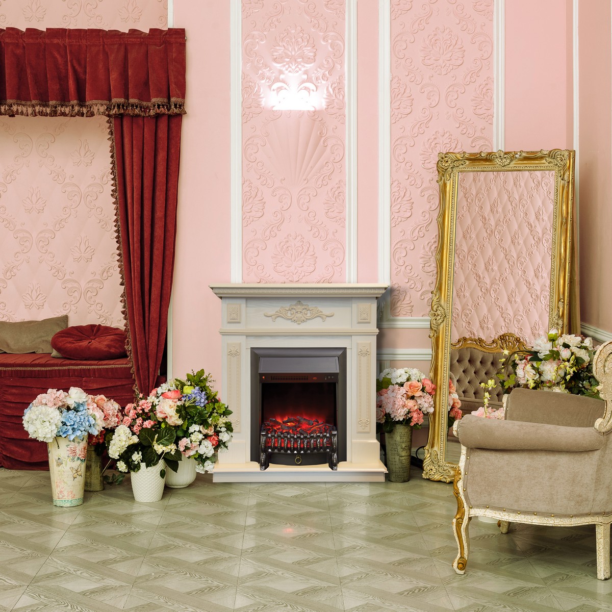 Электрокамин RealFlame  Lilian WT с очагом Fobos Lux Black