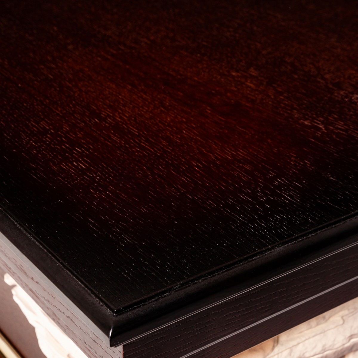 Электрокамин RealFlame  Dublin Corner Rock AO с очагом Majestic Lux Brass