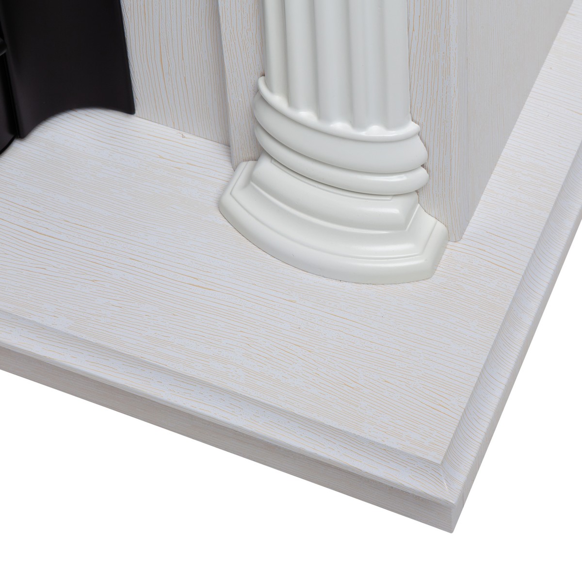 Электрокамин RealFlame  Stefania WT-F614 с очагом Majestic Lux Black