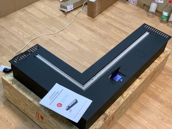 Автоматический биокамин ZeFire М 1000x1400 угловой латунный с ДУ