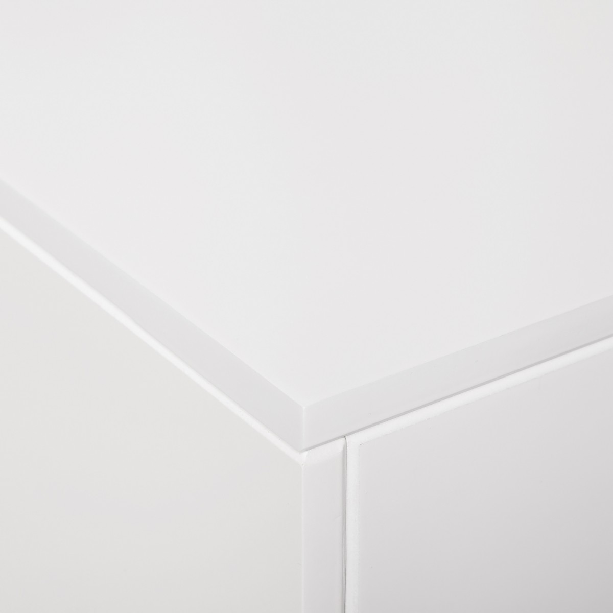 Электрокамин RealFlame Lindelse 26 WT с очагом 3D Helios 26 SBG