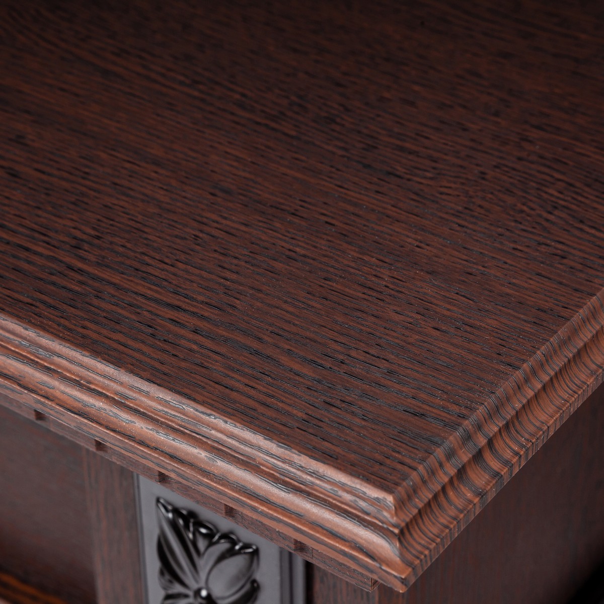 Электрокамин RealFlame  Lilian DN с очагом Majestic Lux Black