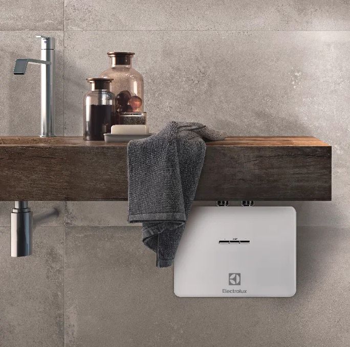 Электрический проточный водонагреватель Electrolux NPX 6 Aquatronic Digital 2.0